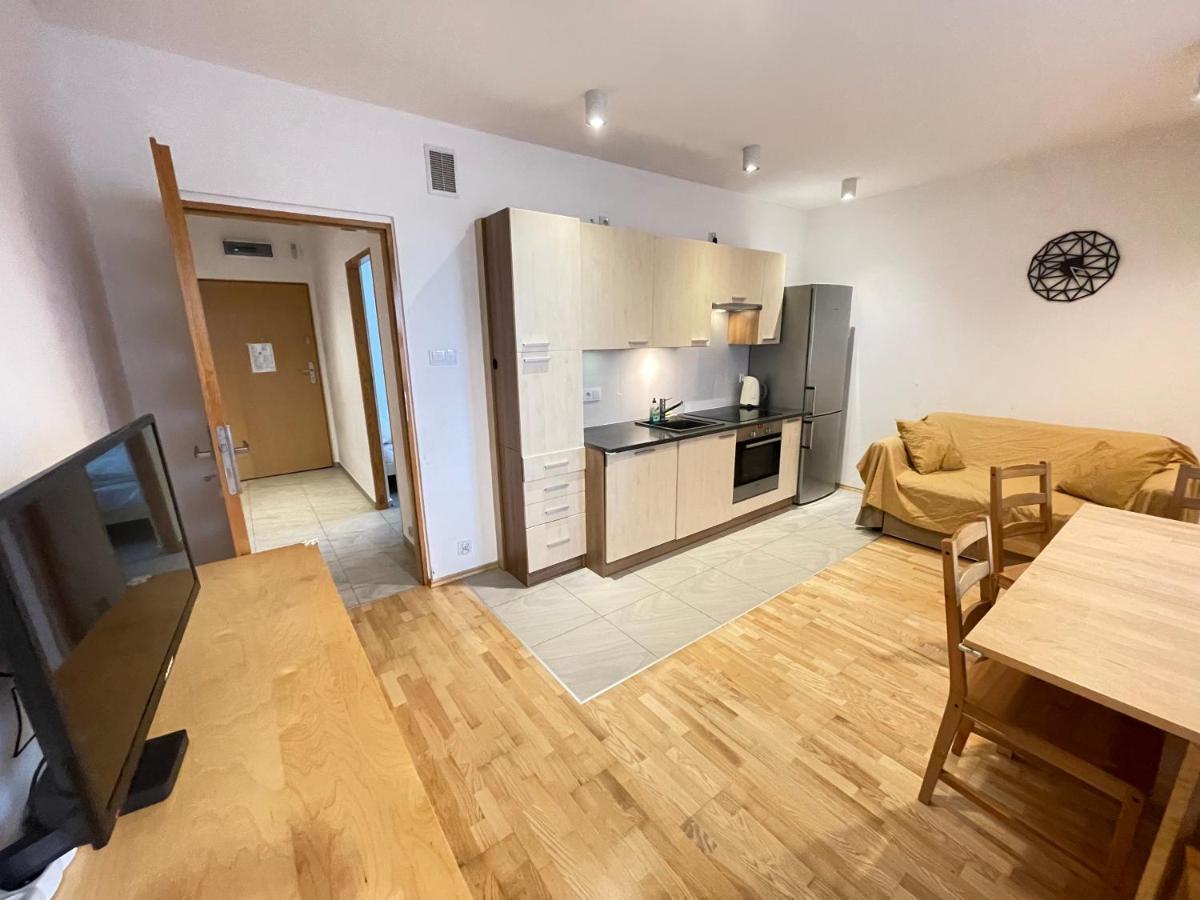 Apartament Park Zakrzowek Apartment Krakow Bagian luar foto