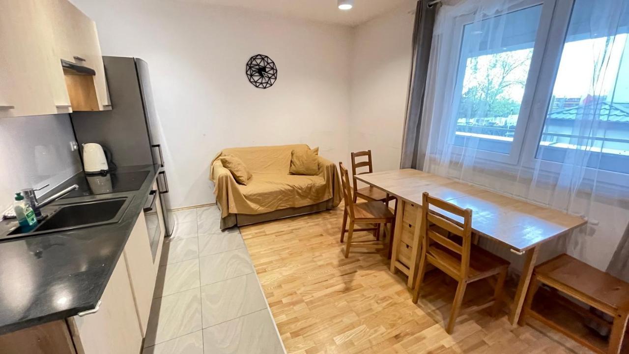 Apartament Park Zakrzowek Apartment Krakow Bagian luar foto